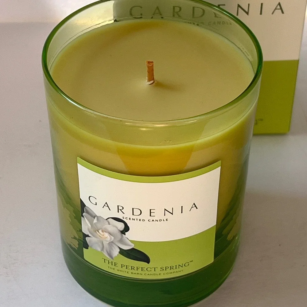 White Barn Gardenia The Perfect Spring Scented Candle 10oz Green Glass Jar Boxed
